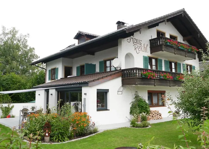 1 Haus Reichl Gstadt am Chiemsee